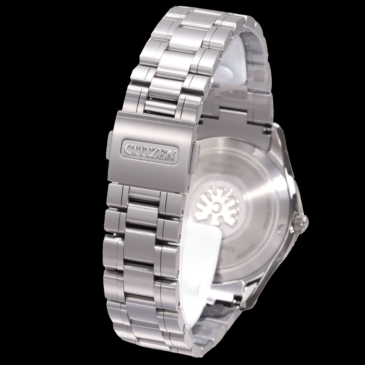 AQ4100-65L：ブレスレットとバックルの写真