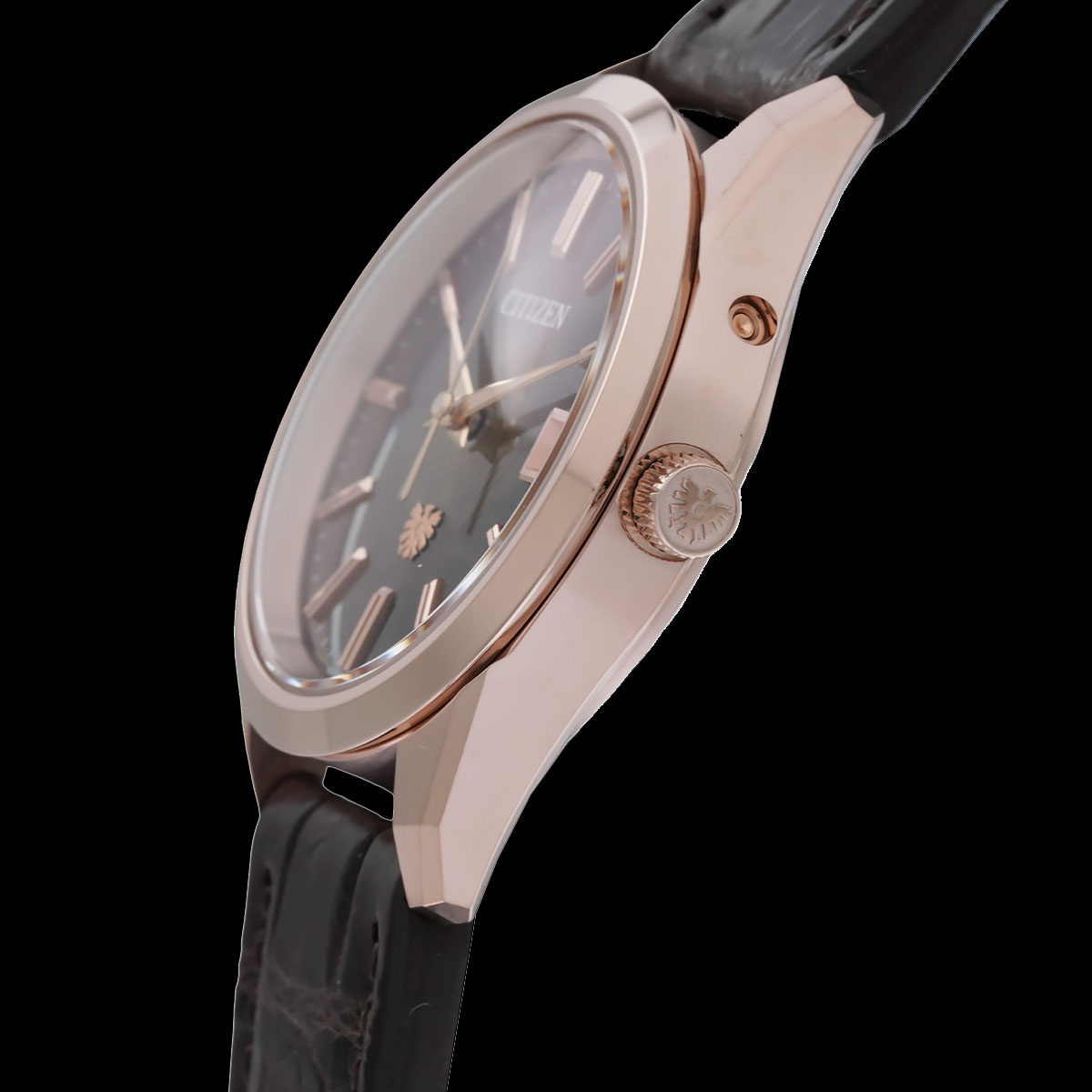 AQ4106-00Wのリューズ側面