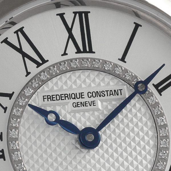 FC-200MCD1S6：クル・ド・パリのギョーシェ装飾の写真