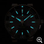 01 733 7730 4134-07 4 24 64EBのルミネセンス