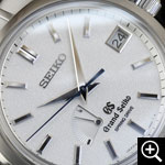 グランドセイコー SBGA125 スプリングドライブ メンズ腕時計 ホワイトダイヤルのクローズアップ