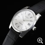 SBGV009 グランドセイコー クォーツ メンズ腕時計の右斜めからのアングル