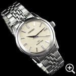 SBGW035 グランドセイコー 手巻き メンズ腕時計の左斜めからのアングル