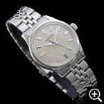 SBGW235 グランドセイコー 手巻き メンズ腕時計の左斜めからのアングル